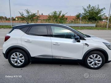 RENAULT CAPTUR BENZINA IBRIDA 1.6