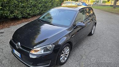 Volkswagen Golf 2.0 TDI 5p. Highline Lounge BlueMo