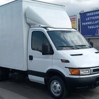 Daily 35C12 Anno 2006 con pedana Dhollandia