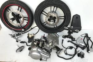 Yzf r125 2008 2013 ricambi Yamaha yzf r125