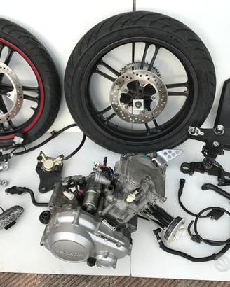 Yzf r125 2008 2013 ricambi Yamaha yzf r125