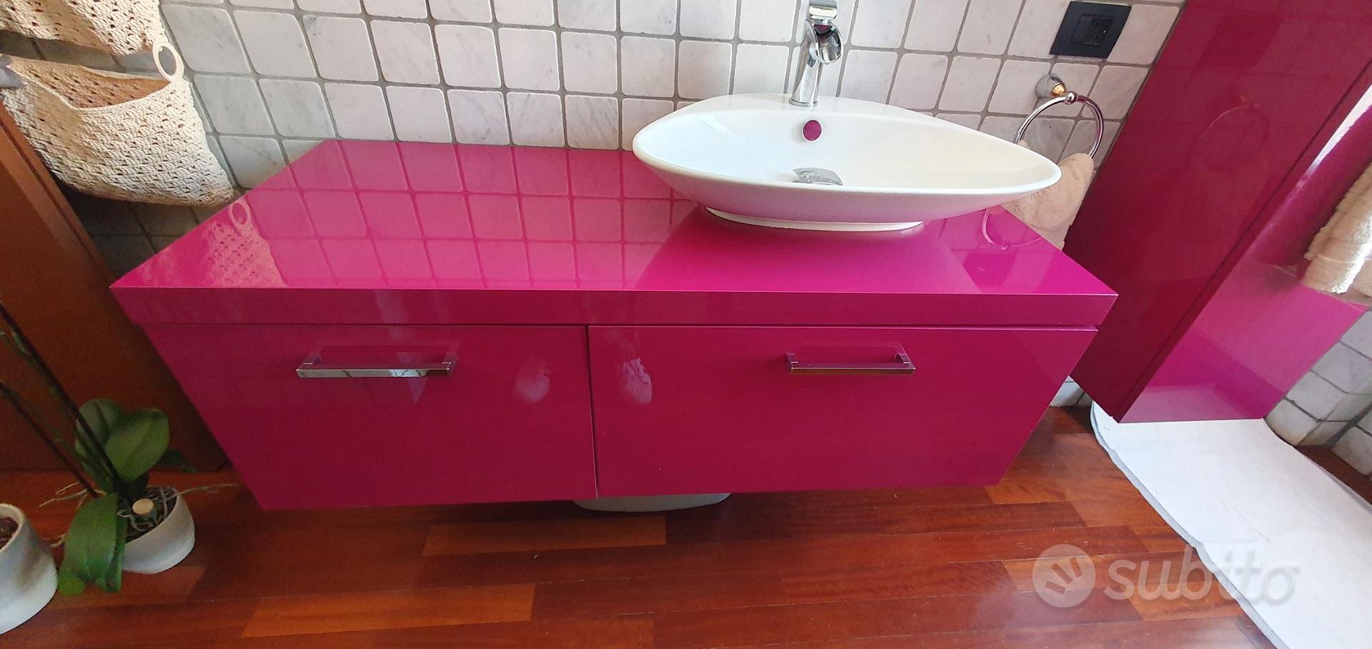 Set mobili bagno color ciclamino - Arredamento e Casalinghi In vendita a  Milano