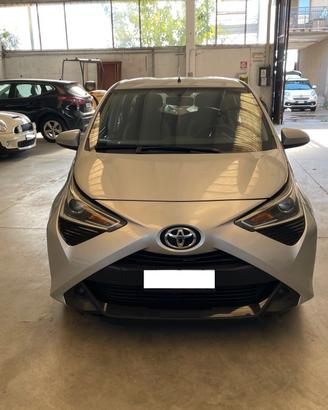 Toyota Aygo Connect 1.0 VVT-i 72CV 5 porte x-busin