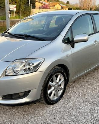 Toyota Auris privato 1.4 d4d come nuova