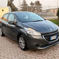 Peugeot 208 1.4 HDi 68 CV 5 porte Allure