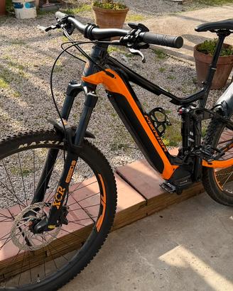 Bicicletta Merida eONE-forty 475