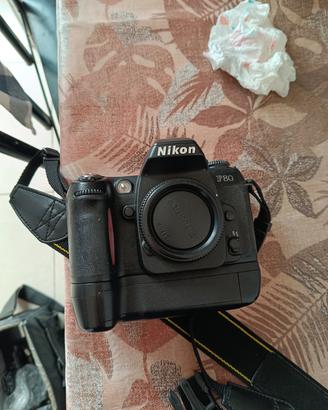 Nikon F 80