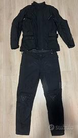 Giacca e pantaloni per moto Dainese