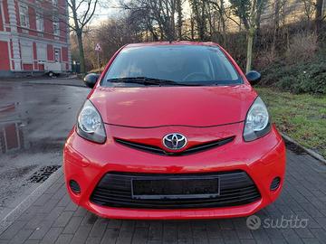 🚗 TOYOTA AYGO 1.0 BENZINA – 2013 🚗
Auto compatta