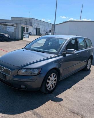 VOLVO V50 545 2.0 D 136CV 04-10 ricambi
