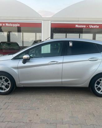 Ford Fiesta 1.4 TDCi 5p. Titanium OK NEOPATENTATI