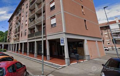 Attività / Licenza di 42 m² con 2 locali a Biella