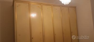 Armadio a 6 ante decorato a mano