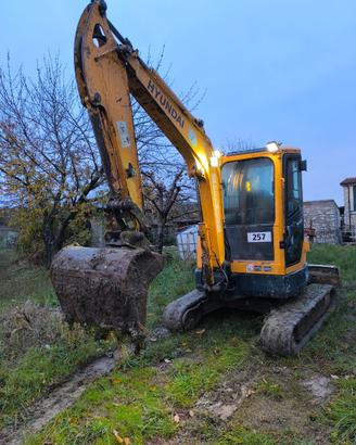 Escavatore Hyundai r35-z9