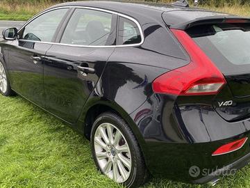 Volvo V40 2014 clima,antenna,manuali