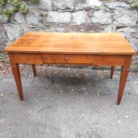 Tavolo antico in noce inizio '800