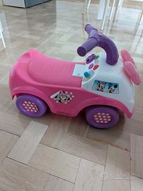 Auto a spinta Minnie