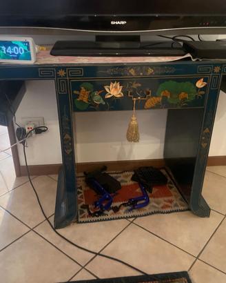 Consolle orientale vintage in legno laccato