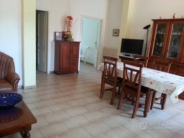 Casa al mare con giardino