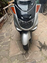 Yamaha skyliner 250