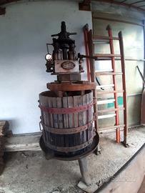 TORCHIO IDRAULICO PER UVA