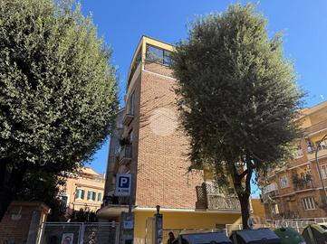 3 LOCALI A ROMA