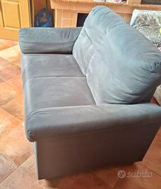 Divano grigio due posti + penisola Ikea