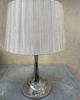 Lampada da tavolo