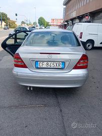  Mercedes 220