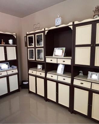 Mobile salotto e frigo ad incasso