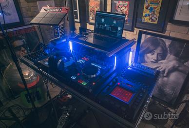 Console DJ con flight case