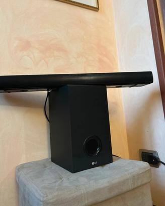 Soundbar LG con subwoofer – Audio per TV