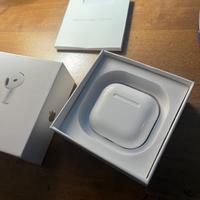 Airpods 4 con cancellazione attiva del rumore