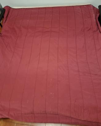 Divano letto matrimoniale buono stato.