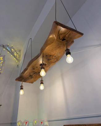 Lampadario in legno di Ulivo