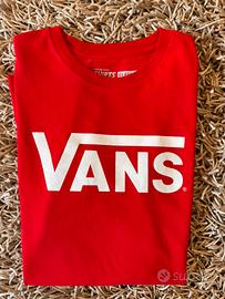 T-shirt vans