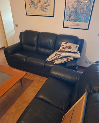 DIVANO 3 + 2 IN PELLE