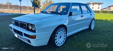 Lancia Delta 2.0 TURBO 16V HF integrale EVOLUZIONE