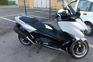Yamaha T Max 530