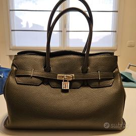 Borsa bauletto modello like Kelli grigio titanio