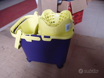 secchio lavapavimenti due vasche