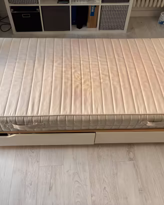 letto singolo con cassetti