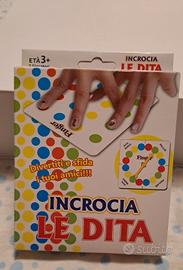 Gioco incrocia le dita (twister)