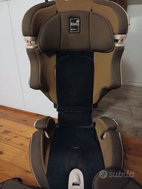 Seggiolino kiwi con riduttore e isofix