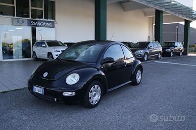 Volkswagen New Beetle 1.6 benzina