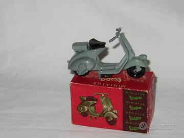Vespa V98 Farobasso modellino SCALA 1:15 ANNI 1950