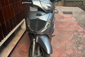 Honda SH 125 – 2005 – Bauletto incluso