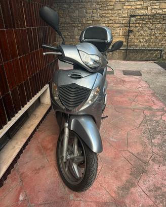 Honda SH 125 – 2005 – Bauletto incluso