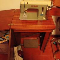 macchina da cucire e aspirapolvere, vintage 