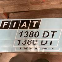 Decalcomanie adesivi trattore Fiat 1380 DT